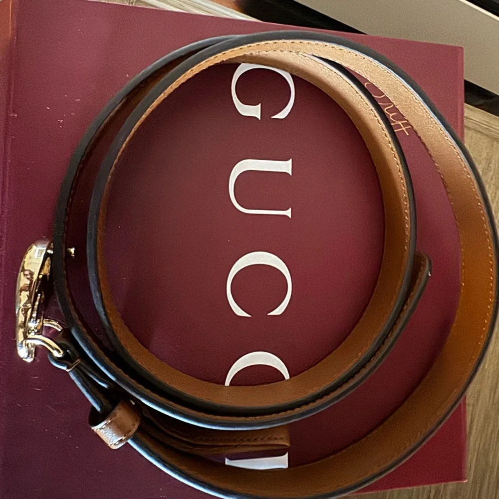 Gucci Brown Leather Belt with Gold Buckle - Picture 2 of 7